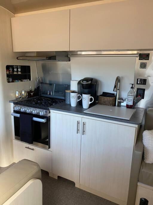 Airstream Alfresco Hotel เฟรเดอริกส์เบิร์ก ภายนอก รูปภาพ